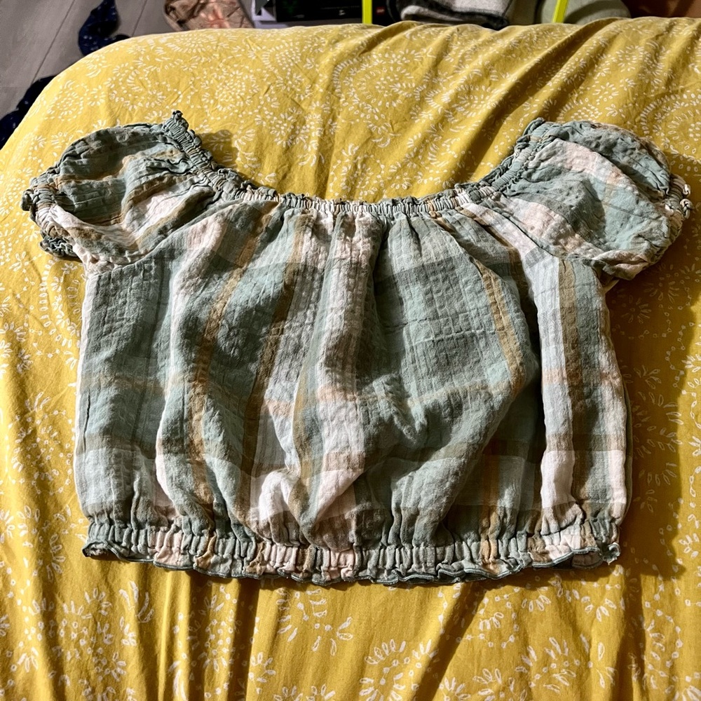 American Eagle - off the shoulder crop top